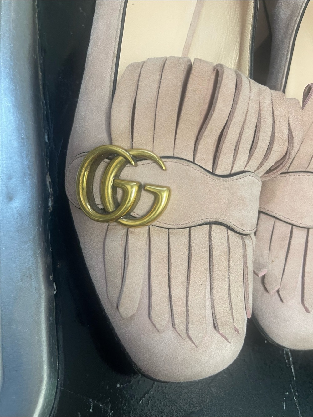 Gucci Pink Suede Fringe Loafers with Gold GG - Picture 6 of 16